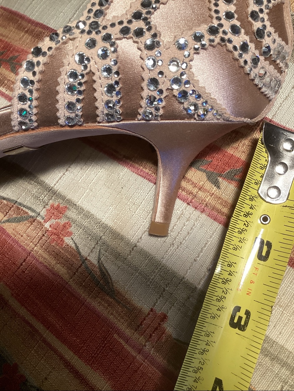 Badgley Mischka Nude Crystal Embellished Pointed Toe Heels - Picture 11 of 11